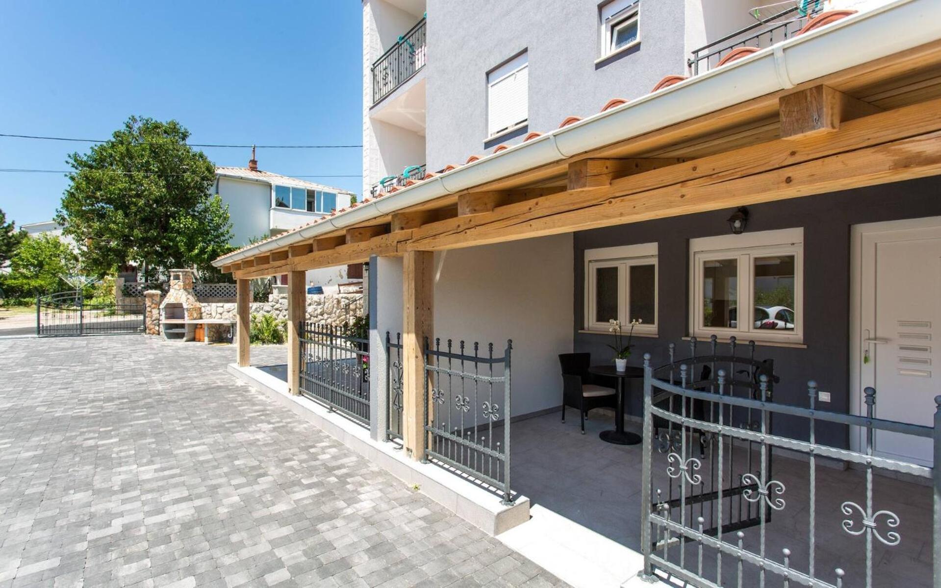 Apartments Bernardeta 1 Башка Екстер'єр фото