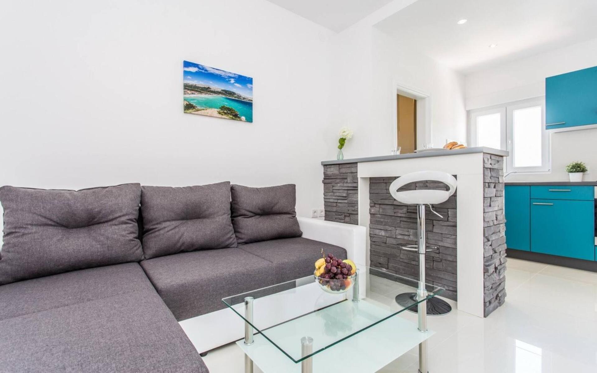Apartments Bernardeta 1 Башка Екстер'єр фото